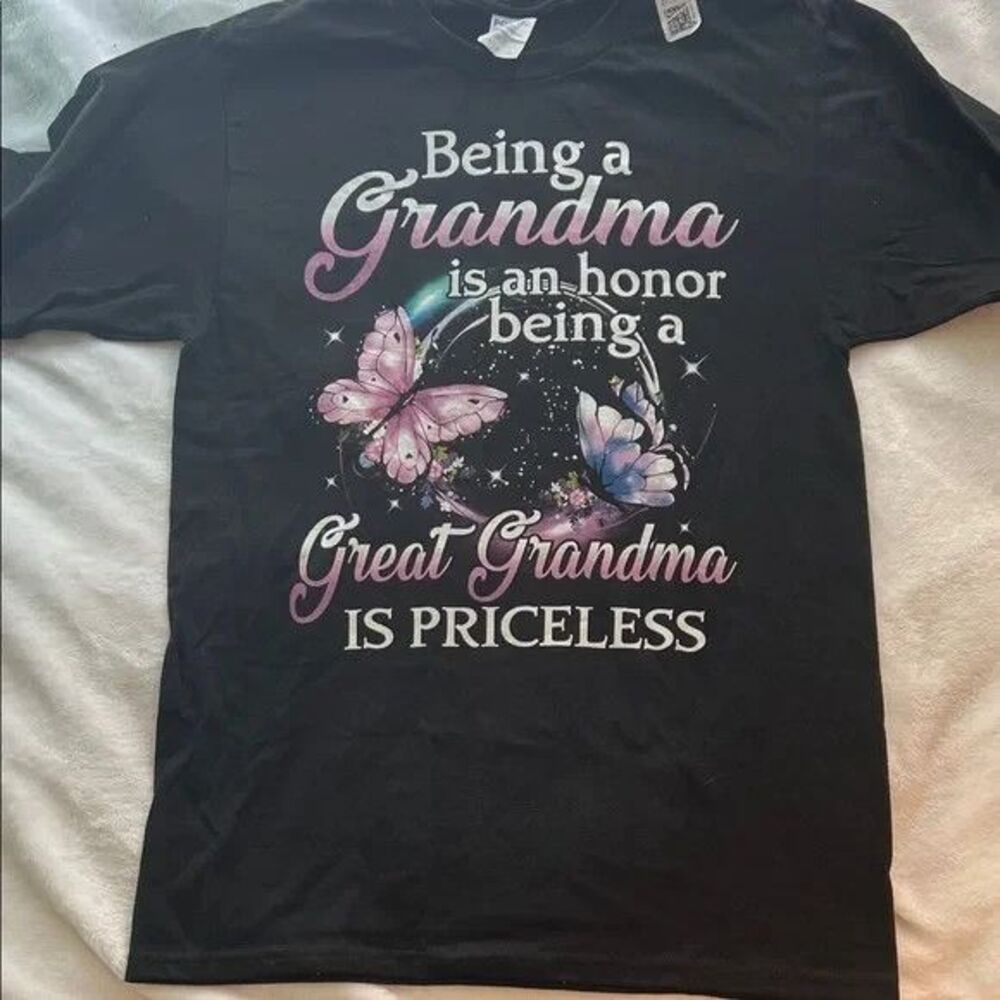 Great Grandma Priceless Butterfly Design T-Shirt (Small)